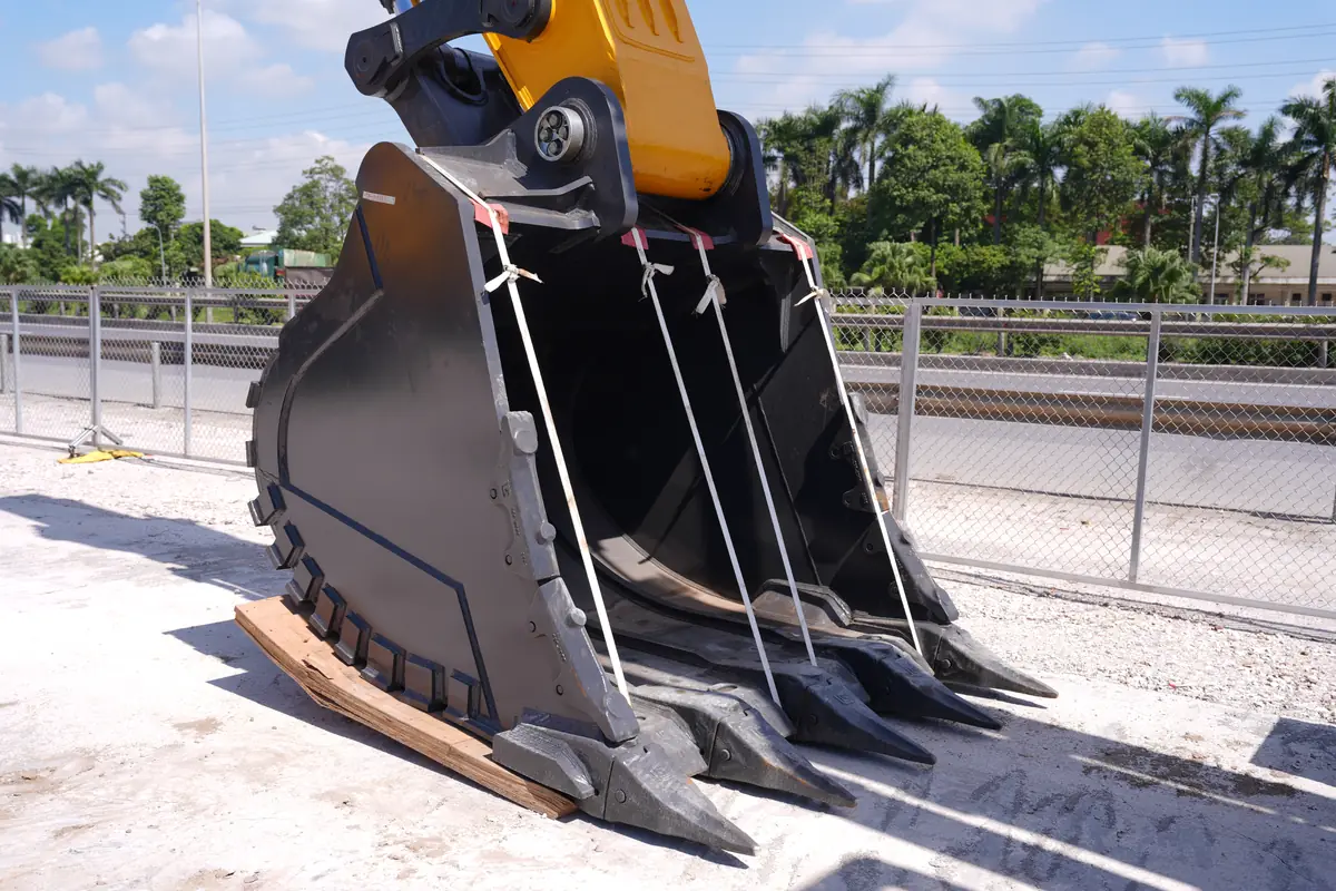 Gầu máy LiuGong 975F